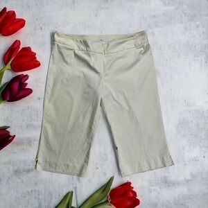 Halogen Capri Pants Tea Green Back Pockets Size 12